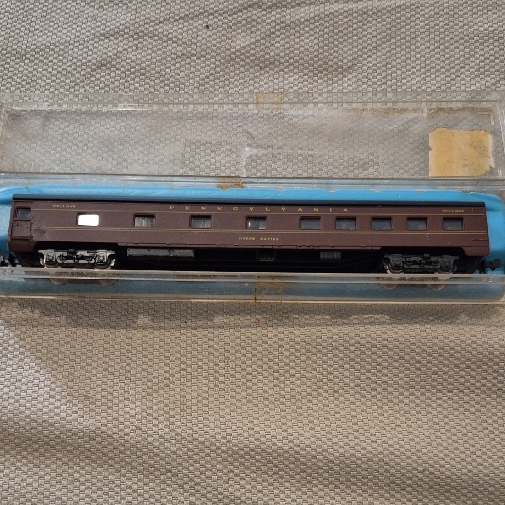 Vintage ATLAS- 10 Total- Model Train Cars Collection - Picture 8 of 9